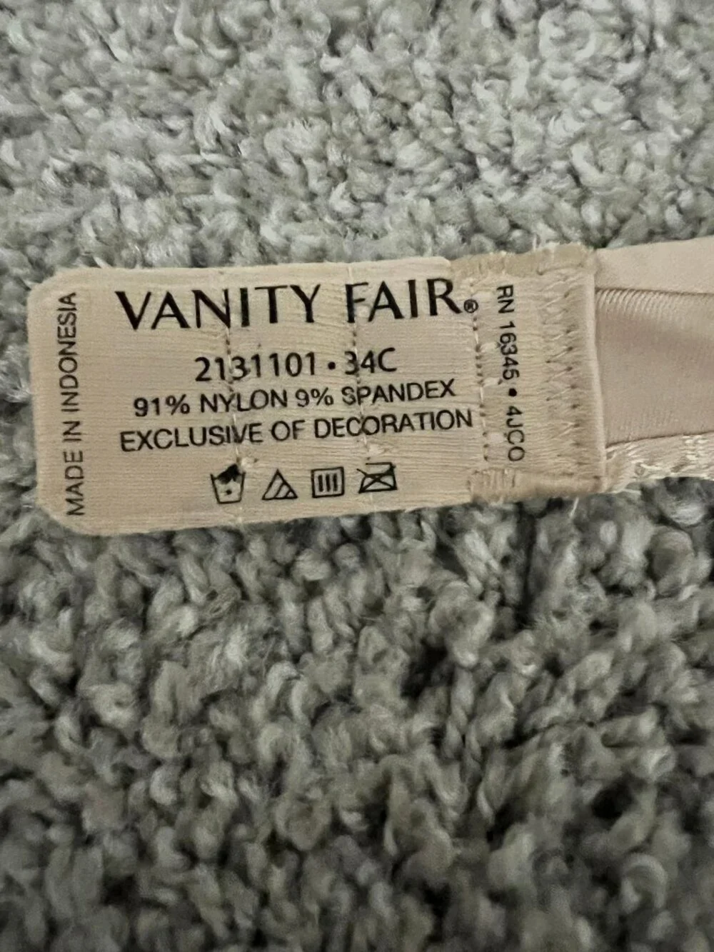 NWT Vanity Fair Women's Ego Boost Push Up Bra Beige Jacquard 34C